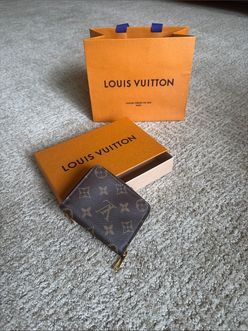 Authentic LV “zippy wallet”